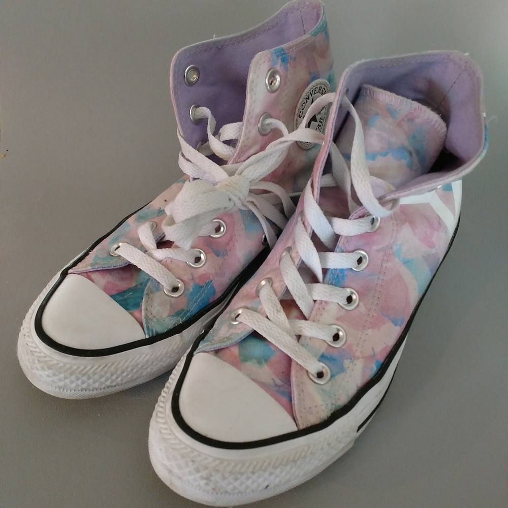 Converse Hi Tops - Pastels EUC